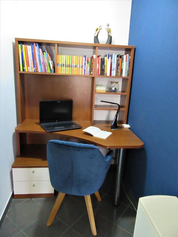 Apartment Andrea Orebic Bagian luar foto