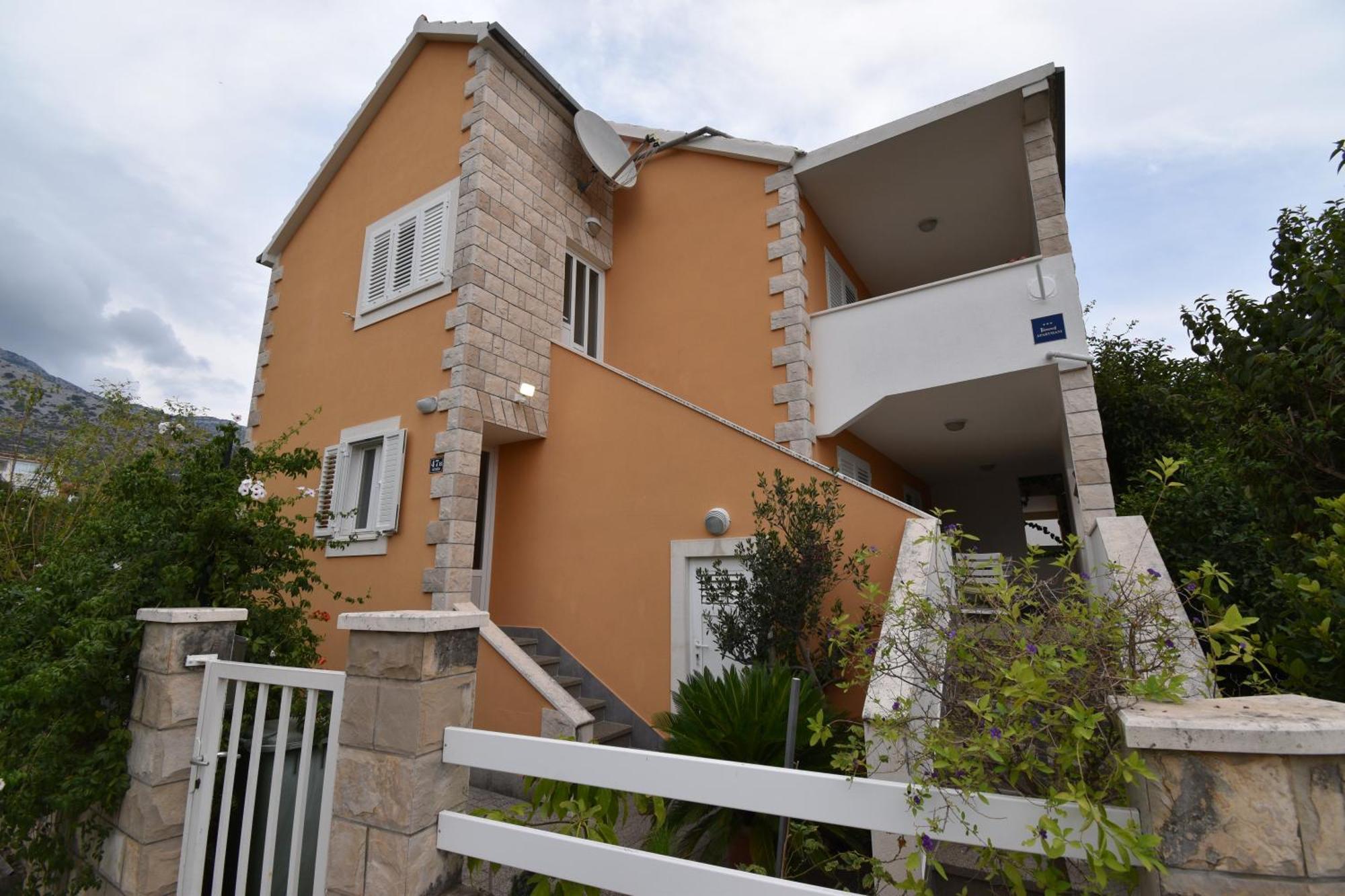 Apartment Andrea Orebic Bagian luar foto