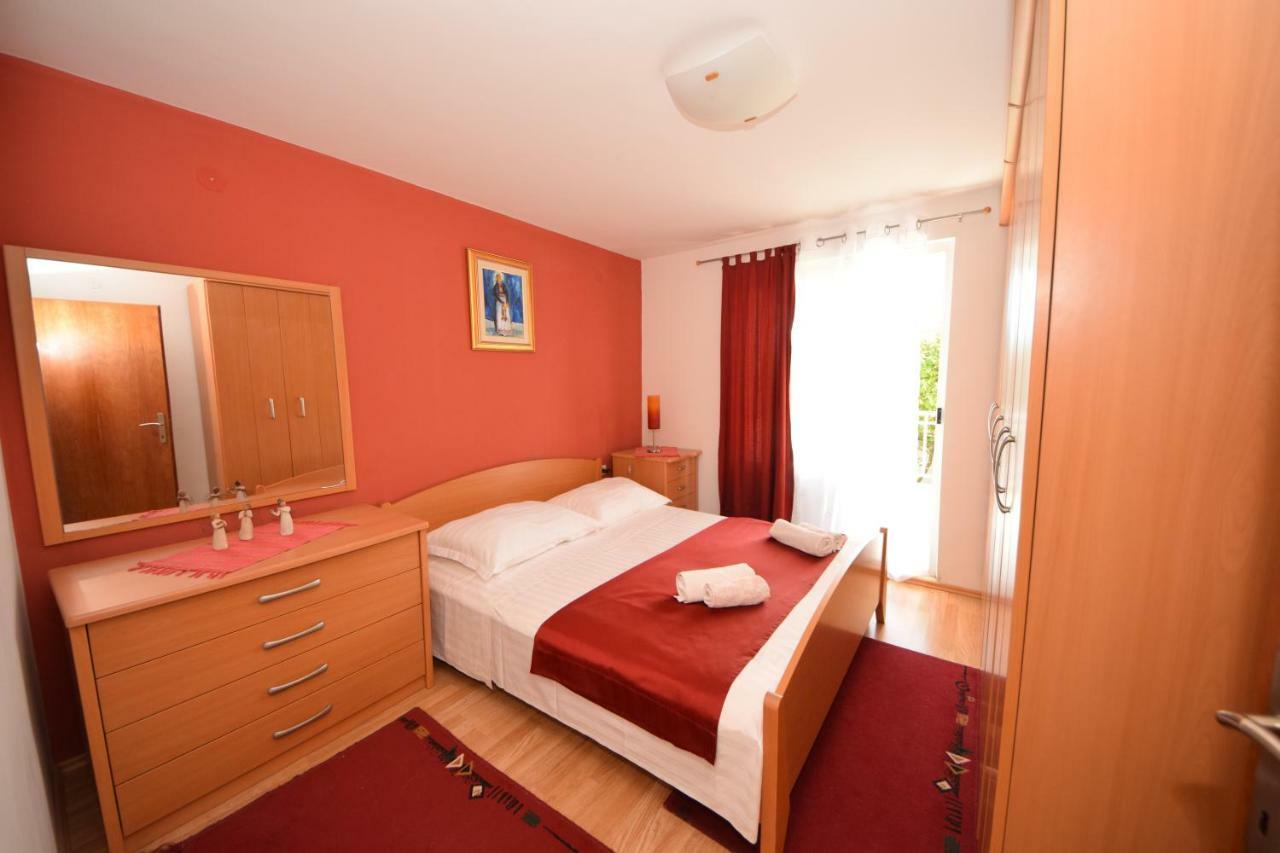 Apartment Andrea Orebic Bagian luar foto