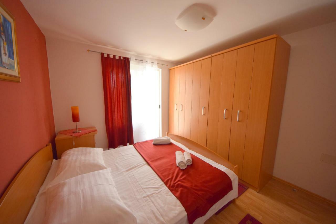 Apartment Andrea Orebic Bagian luar foto