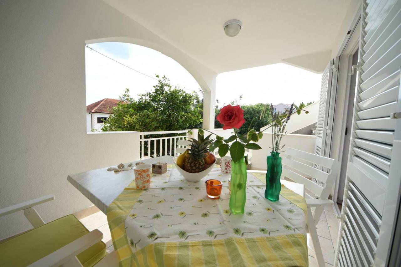 Apartment Andrea Orebic Bagian luar foto