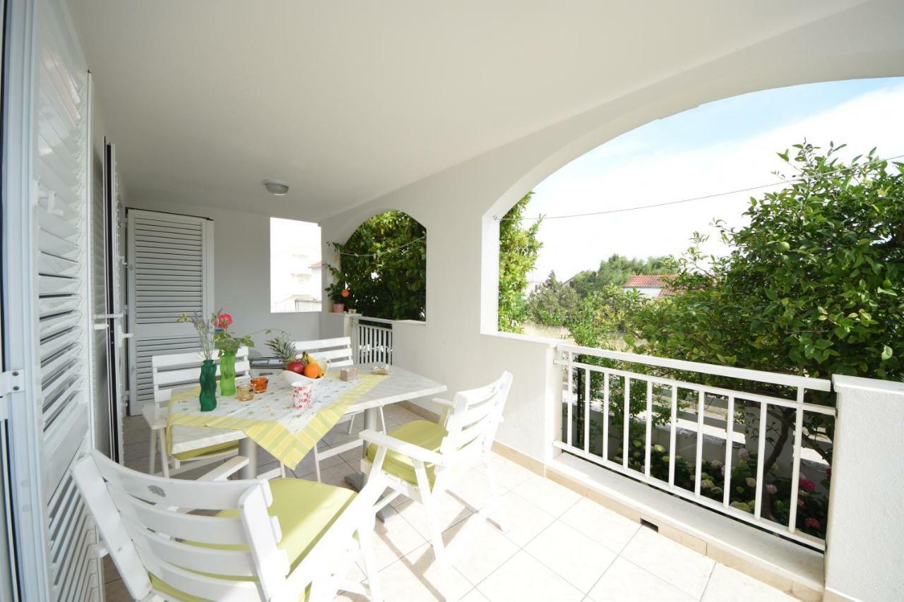 Apartment Andrea Orebic Bagian luar foto